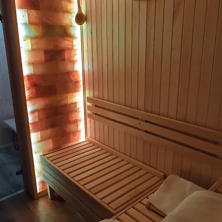 Szarotka Guest house