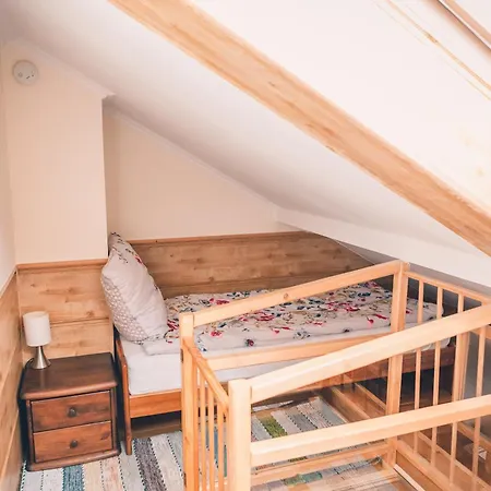 Szarotka 3*