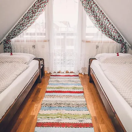 Szarotka Guest house