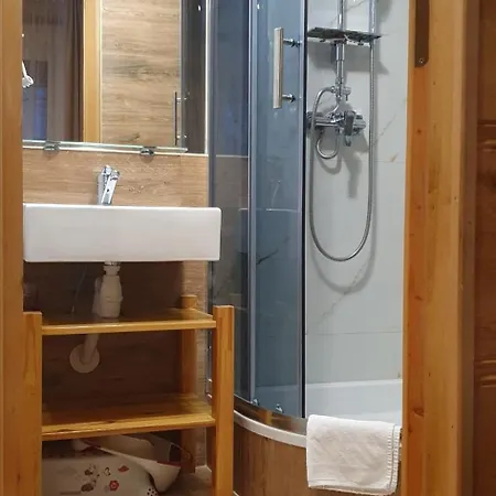Szarotka 3*