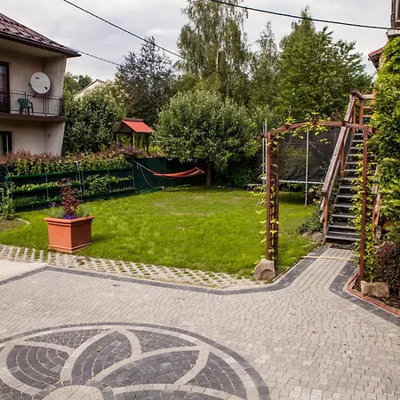 Szarotka Guest house *